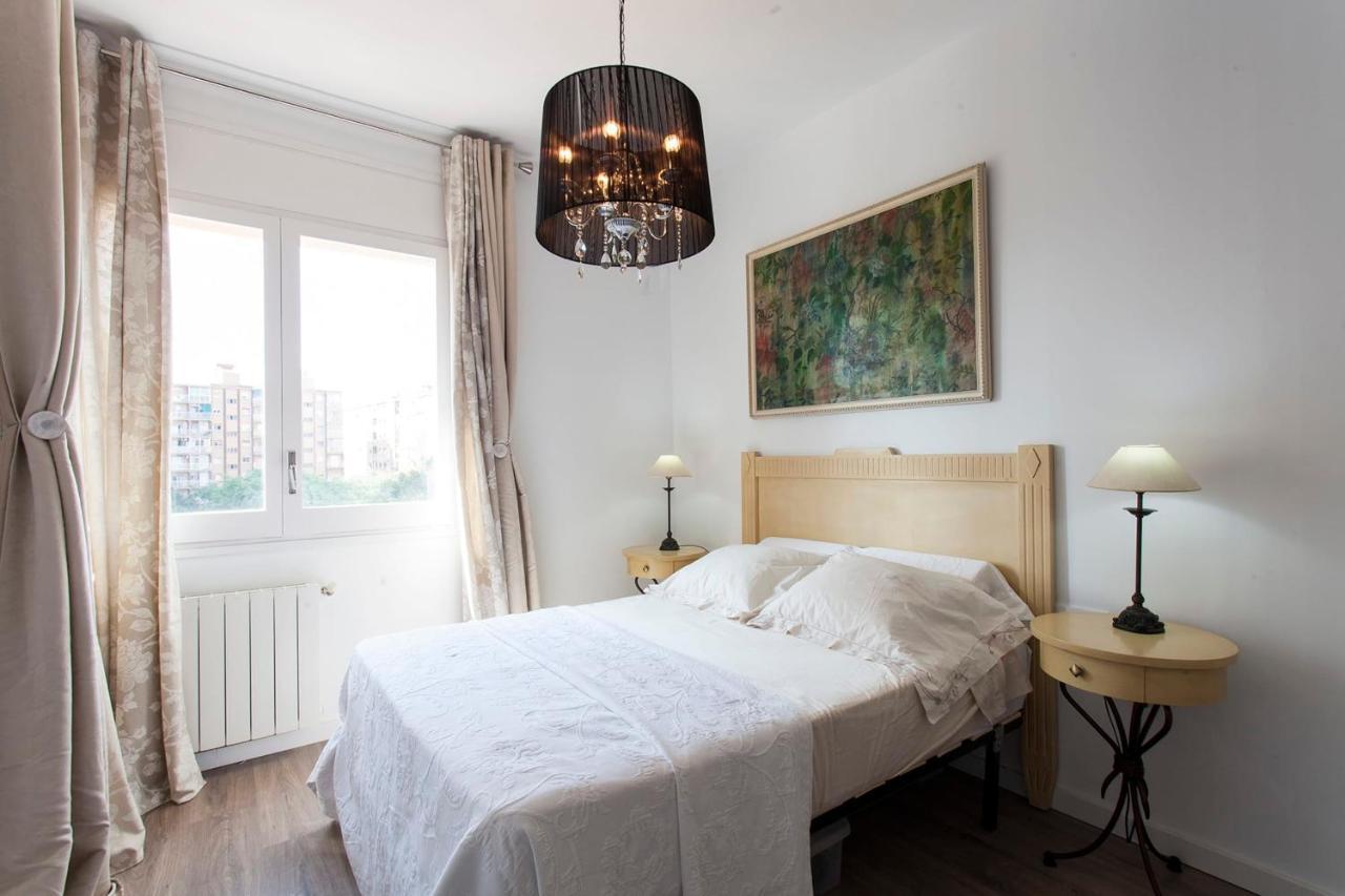Cozy Apartment Near Fira Gran Via With Ac L’Hospitalet de Llobregat Exterior foto